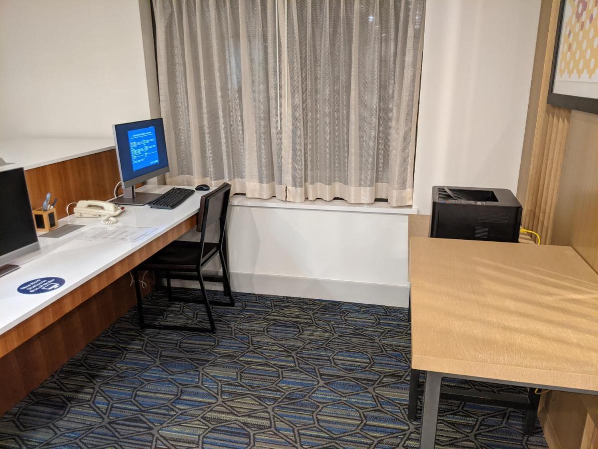 Holiday Inn Express South Burlington By Ihg Eksteriør billede